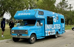 shakepay-mobile-tour-rv.jpeg