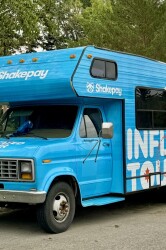 shakepay-mobile-tour-rv