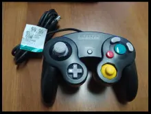 black-gamecube-controller-9-99.webp